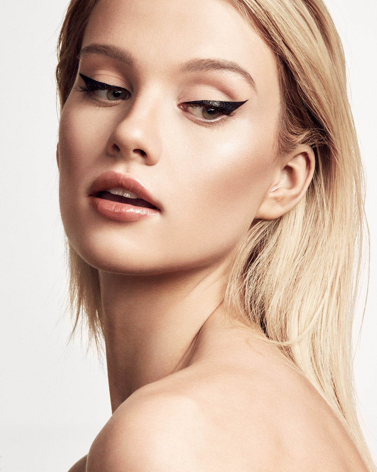 Flyliner Longwear Liquid Eyeliner ¡ ª Cuz I'm Black 